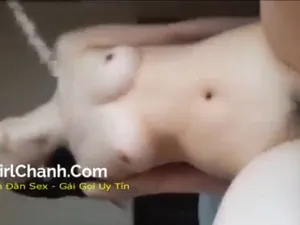 Người yêu rên sướng lên đỉnh trong tư thế "cưỡi ngữa"
