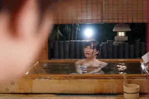 Chuyến đi giã ngoại gia đình, thay vì làm tình người vợ mang thai thì thanh niên lại nắc má vợ yêu có thai